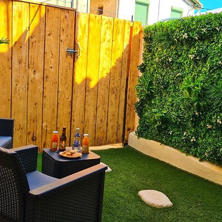 T2 Chambre Miroir Jardin Et Parking Prive Marseille Eksteriør billede