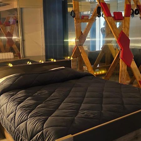 T2 Chambre Miroir Jardin Et Parking Prive Marseille Eksteriør billede