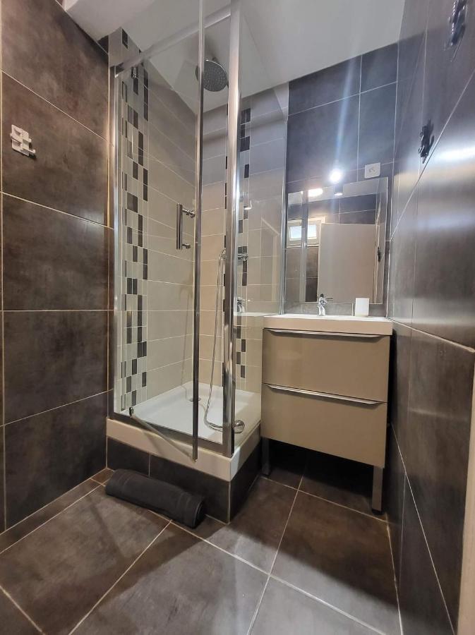 T2 Chambre Miroir Jardin Et Parking Prive Marseille Eksteriør billede